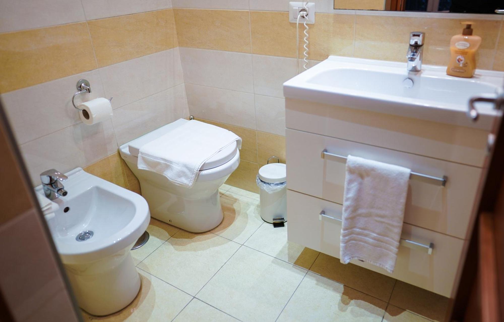 Duomo Street Bed & Breakfast Napoli Bagian luar foto