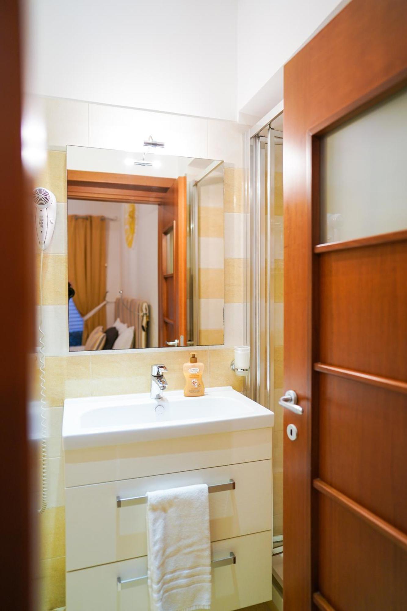 Duomo Street Bed & Breakfast Napoli Bagian luar foto